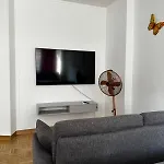 01 Convenient - Station Station Apartamento