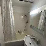 01 Convenient - Station Station Ginebra