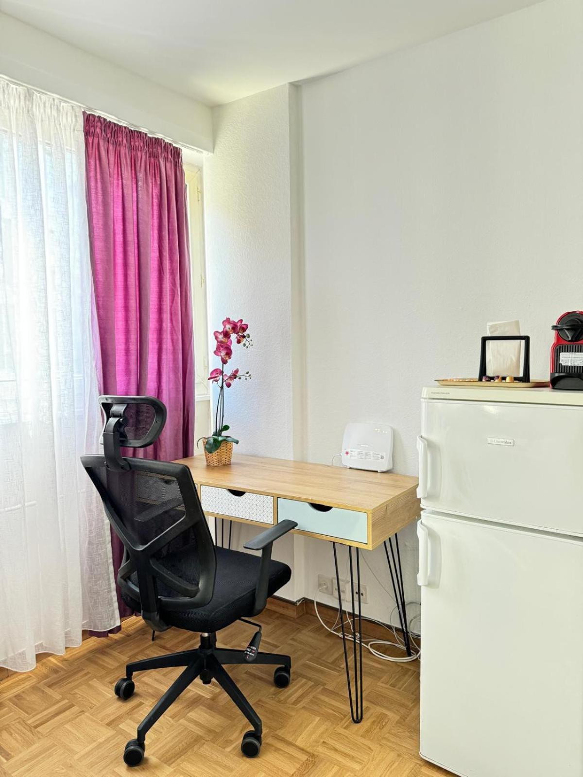 01 Convenient - Station Station Apartment Genf